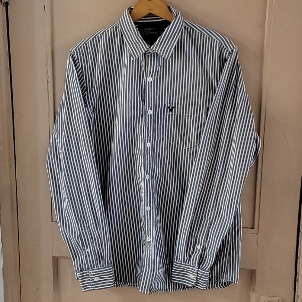 American Eagle Sz M "Vintage Fit" 100% cotton - Picture 1 of 7